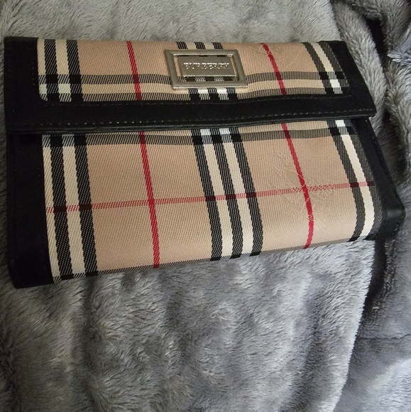 Burberry wallet - Picture 2 of 8